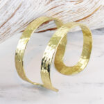 AK1018G BEATEN METAL DOUBLE BAR CUFF