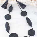 AY1412BL LONG RAFFIA NECKLACE