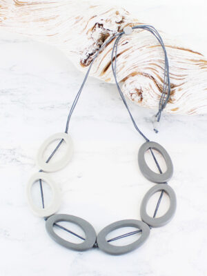 BB1201GY TWO-TONE RESIN HOOP NECKLACE (ADJUSTABLE)