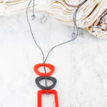 BB1402OR RESIN RECTANGLE & HOOP PENDANT