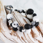 BB6221 CHUNKY RESIN BALL BRACELET