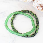 BB6302GN SET OF 2 ELASTICATED GLASS BRACELETS