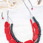BB6303R 3-STRAND WOODEN BEAD NECKLACE