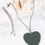 FB1310DG SIMPLE WOODEN HEART PENDANT NECKLACE