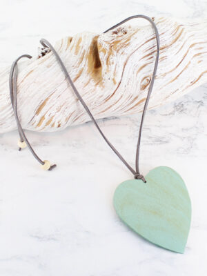 FB1310MT SIMPLE WOODEN HEART PENDANT NECKLACE