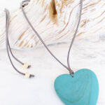 FB1310TL SIMPLE WOODEN HEART PENDANT NECKLACE