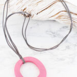 FB1311PK WOODEN OVAL RING PENDANT NECKLACE