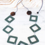 FB1320DG WOODEN DIAMOND NECKLACE