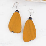 FB1321MU WOODEN PEBBLE EARRINGS