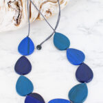FB6403BT WOODEN TEARDROP NECKLACE