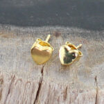 GP210H SIMPLE HEART STUD EARRINGS [GOLD-PLATE]