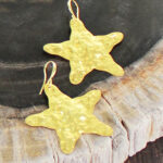 GP463S TEXTURED STAR EARRING [GOLD PLATE]