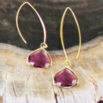 GP470PU DROP EARRING WITH GLASS CHARM [GOLD PLATE]