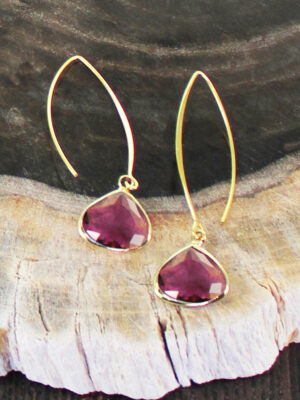 GP470PU DROP EARRING WITH GLASS CHARM [GOLD PLATE]