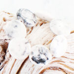 JP1003GY ELASTICATED RESIN DISC BRACELET