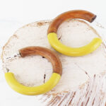 JP1022MU HALF RESIN & HALF WOOD RESIN HOOP EARRING - MUSTARD
