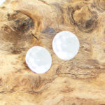 JP1037 SIMPLE BEATEN STUD DISC EARRINGS
