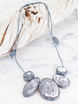 JP1313GY ASYMMETRIC MARBLED RESIN NECKLACE