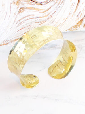 KH1310G SOLID BEATEN METAL CUFF