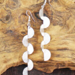 KH1516 LONG TEXTURED EARRINGS