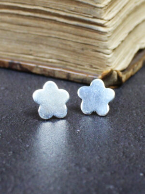 MM1210F FLOWER STUD EARRINGS