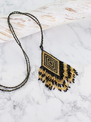PP6205BL BEADED AZTEC PENDANT NECKLACE