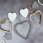 RT6112M LONG MIXED SHAPE HEART GARLAND