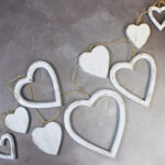 RT6112W LONG MIXED SHAPE HEART GARLAND
