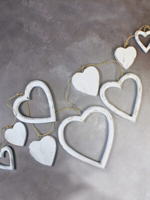 RT6112W LONG MIXED SHAPE HEART GARLAND