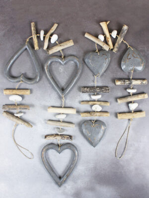 RC6100GY MIXED SET/2 LONG WOODEN HEART GARLANDS