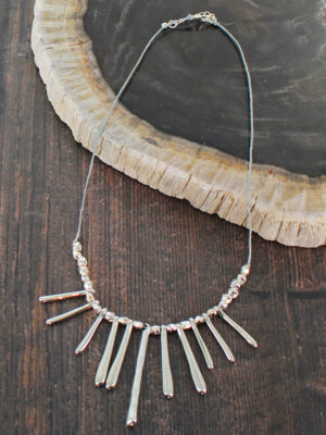 SP013 DROP FAN NECKLACE WITH SILVER NUGGETS [SILVER-PLATE]