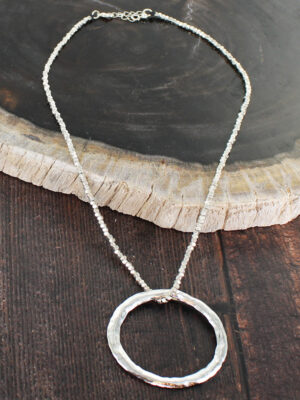 SP015R BEATEN RING NECKLACE WITH THREADED SILVER CHAIN [SILVER-PLATE]
