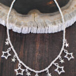 SP030S SHORT CHARM NECKLACE WITH DROP STARS [SILVER PLATE]