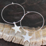 SP034S SIMPLE HOOP EARRING WITH STAR CHARM [SILVER PLATE]