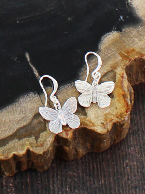 SP102B PACK/2 BUTTERFLY CHARM EARRINGS [SILVER PLATE]