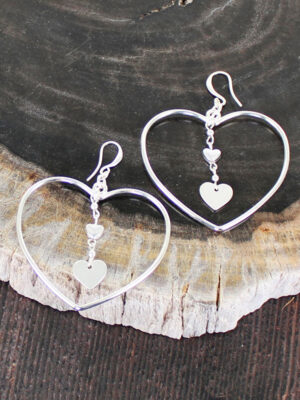 SP206 OPEN HEART EARRINGS WITH DROP CHARMS [SILVER-PLATE]