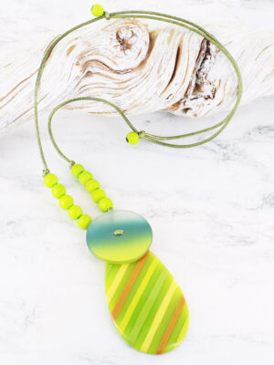 .UJ1402 STRIPED RESIN PENDANT NECKLACE