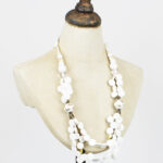 .UJ1415 MULTI-STRAND DISC NECKLACE