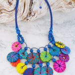 UJ1504 OVERLAPPING WOODEN DISC NECKLACE