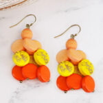 UJ1507OR WOODEN DISC CLUSTER DROP EARRINGS