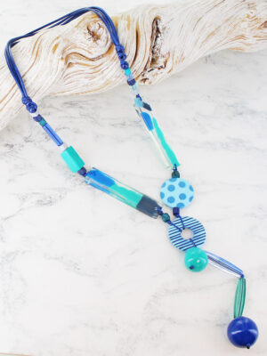 UJ1510BLU ASYMMETRIC RESIN TASSEL NECKLACE