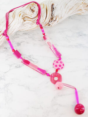 UJ1510PK ASYMMETRIC RESIN TASSEL NECKLACE