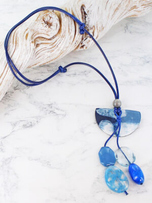 UJ1517 MARBLED RESIN PENDANT NECKLACE