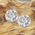 UJ1527 MOTTLED RESIN DISC EARRINGS