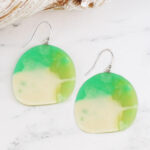 UJ1531 MARBLED RESIN EARRINGS