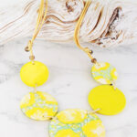 UJ1533 MARBLED RESIN DISC NECKLACE