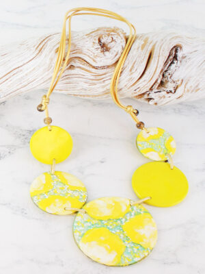UJ1533 MARBLED RESIN DISC NECKLACE