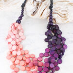 UJ6401PU MULTI-STRAND WOODEN DISC CLUSTER NECKLACE