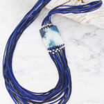 UJ6403 LONG MULTI-STRAND NECKLACE WITH MARBLED RESIN