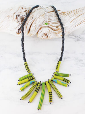 UJ6417 GREEN RUBBER TUBE NECKLACE
